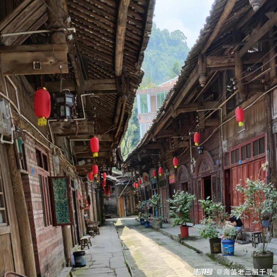 救援困倦的男孩